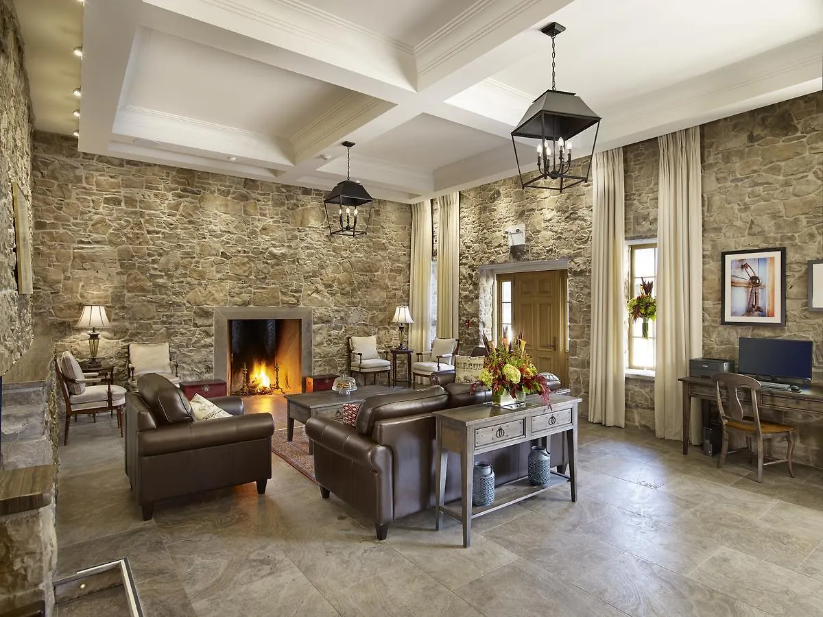 The Barracks Inn Hamilton 4*,  Canada