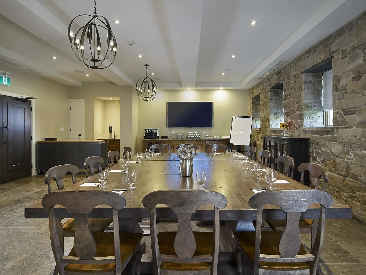 Hotel The Barracks Inn Hamilton