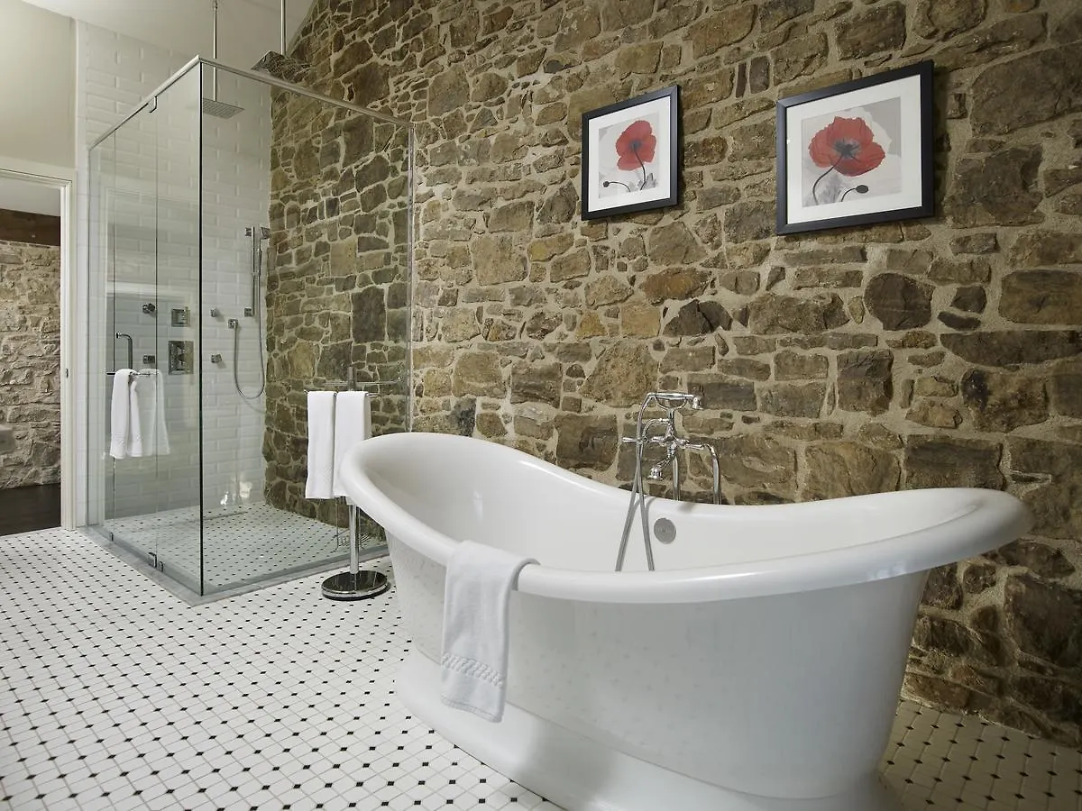 Hotel The Barracks Inn Hamilton