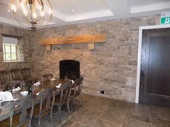 The Barracks Inn Hamilton Hotel