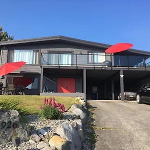 Sunshine Coast Apartment Sechelt