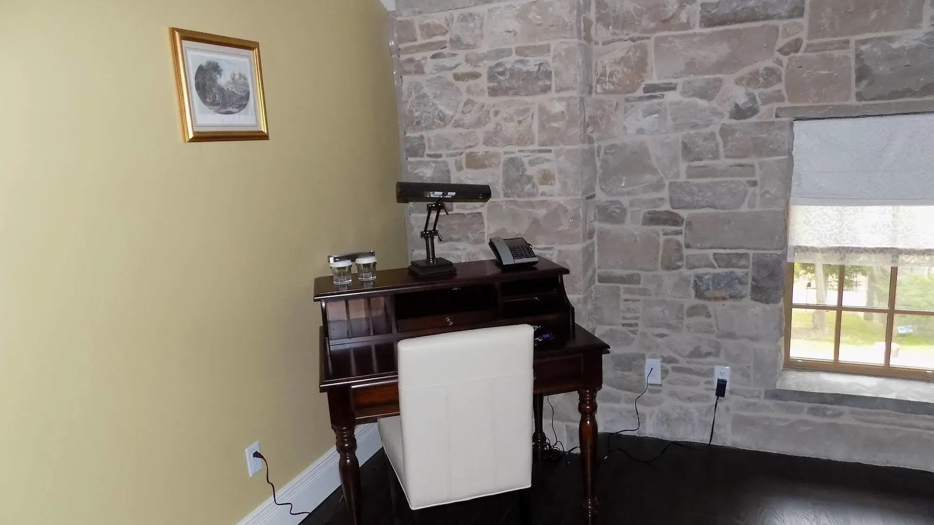 The Barracks Inn Hamilton Canada