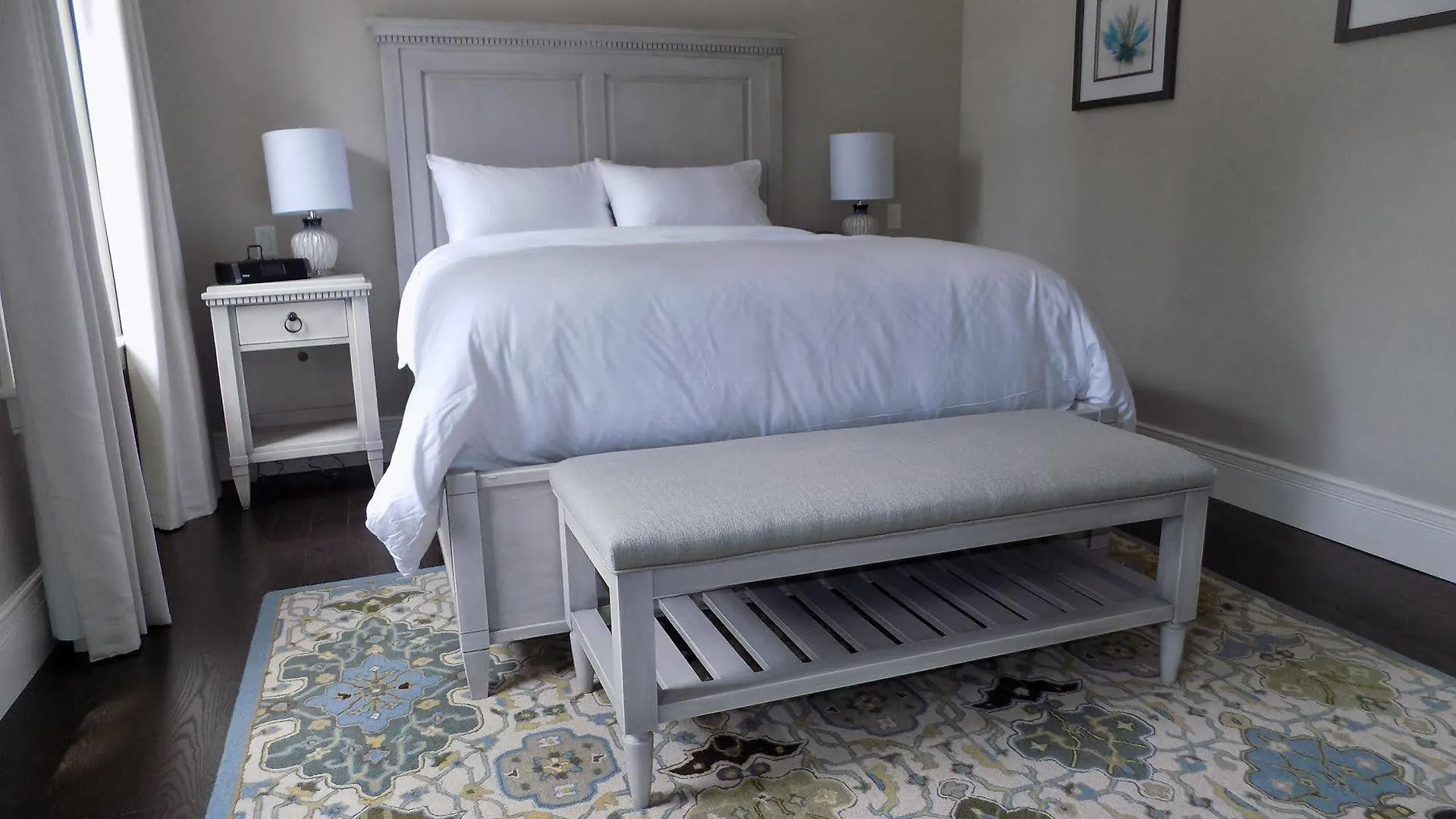 **** Hotel The Barracks Inn Hamilton Canada